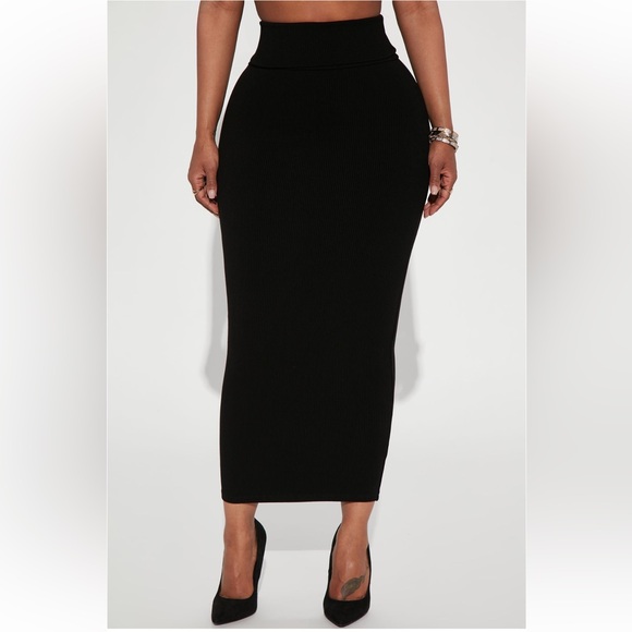 Makena Snatched Maxi Skirt - Picture 3 of 14